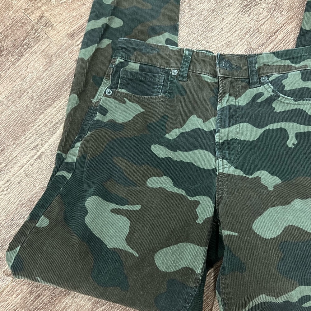 American Eagle Mom jean Camo Corduroy - Picture 8 of 13